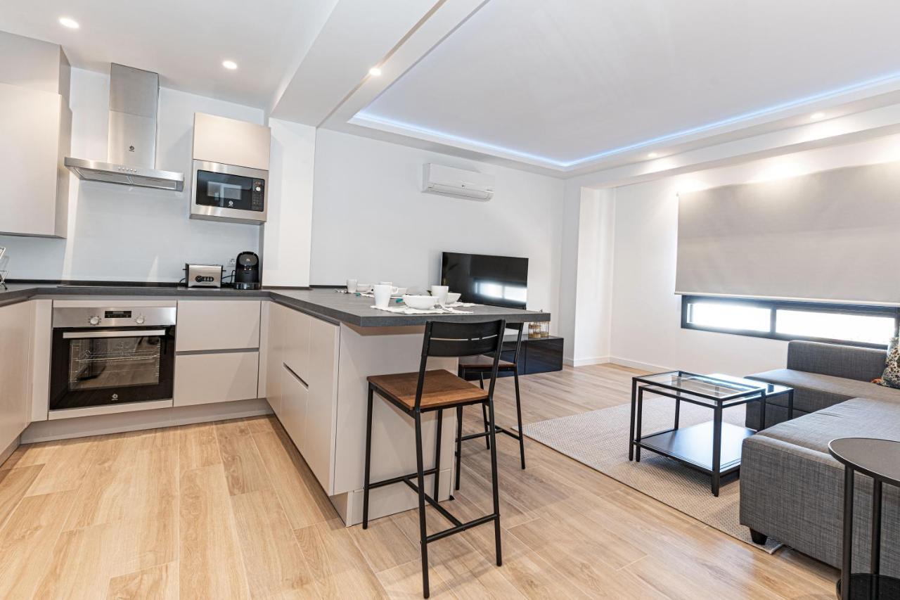 Acogedor Apartamento En Estepona Centro By Rent Me Buitenkant foto