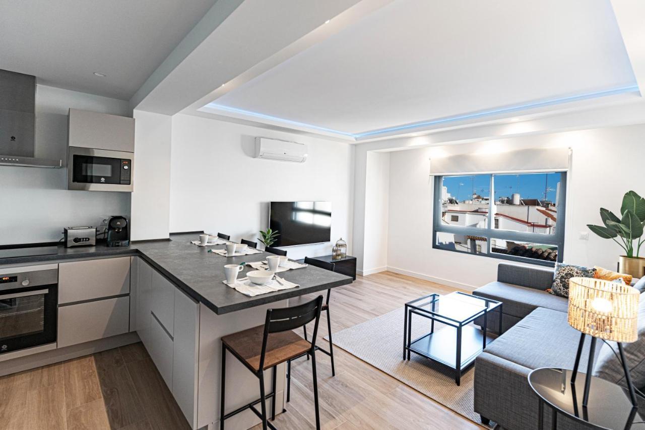 Acogedor Apartamento En Estepona Centro By Rent Me Buitenkant foto