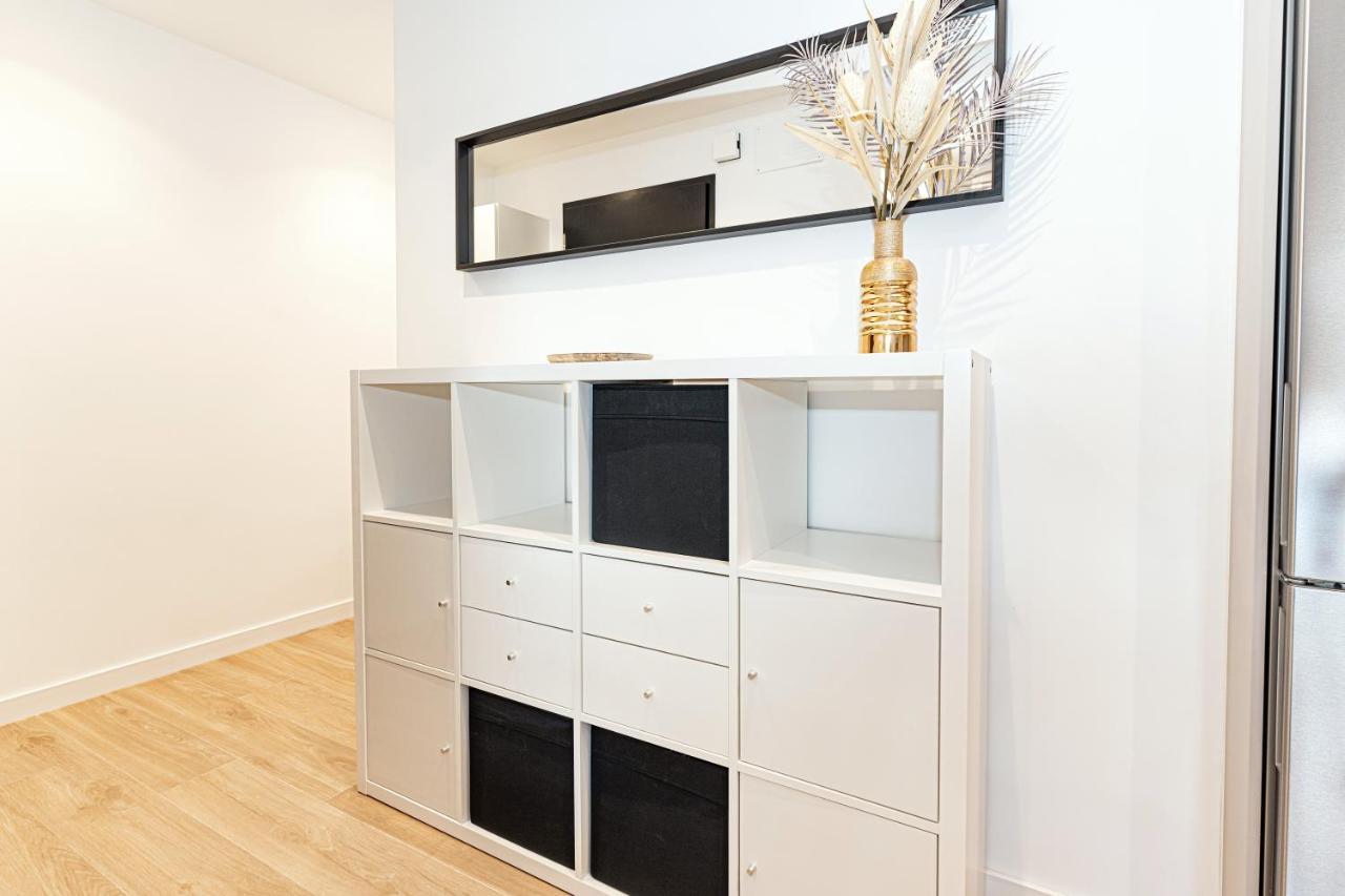 Acogedor Apartamento En Estepona Centro By Rent Me Buitenkant foto