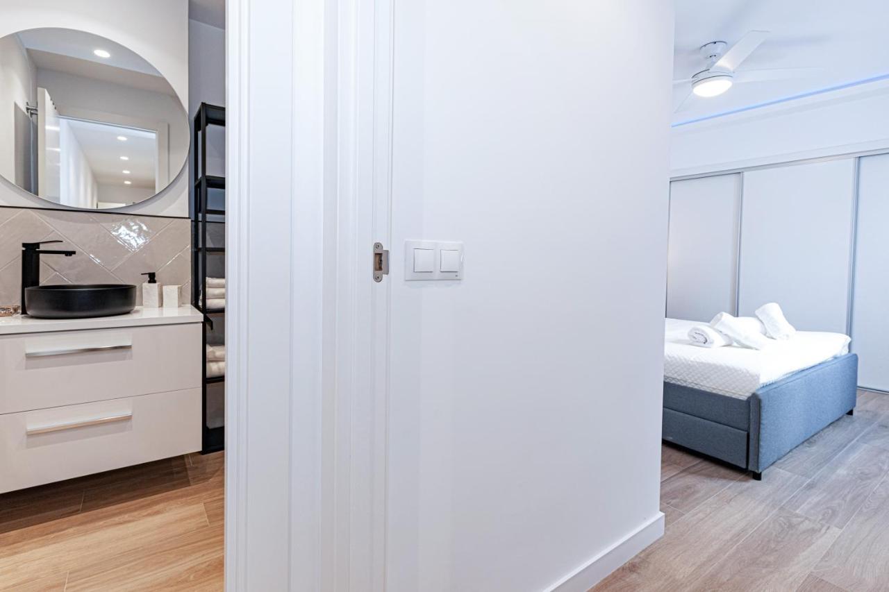 Acogedor Apartamento En Estepona Centro By Rent Me Buitenkant foto